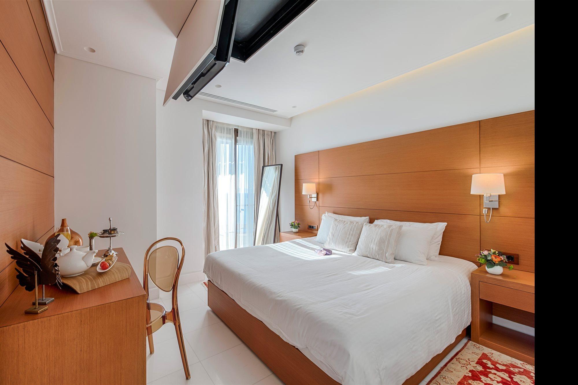 แบลล์วู ออน เดอะบีช สวีท Hotel Rhodes City ภายนอก รูปภาพ